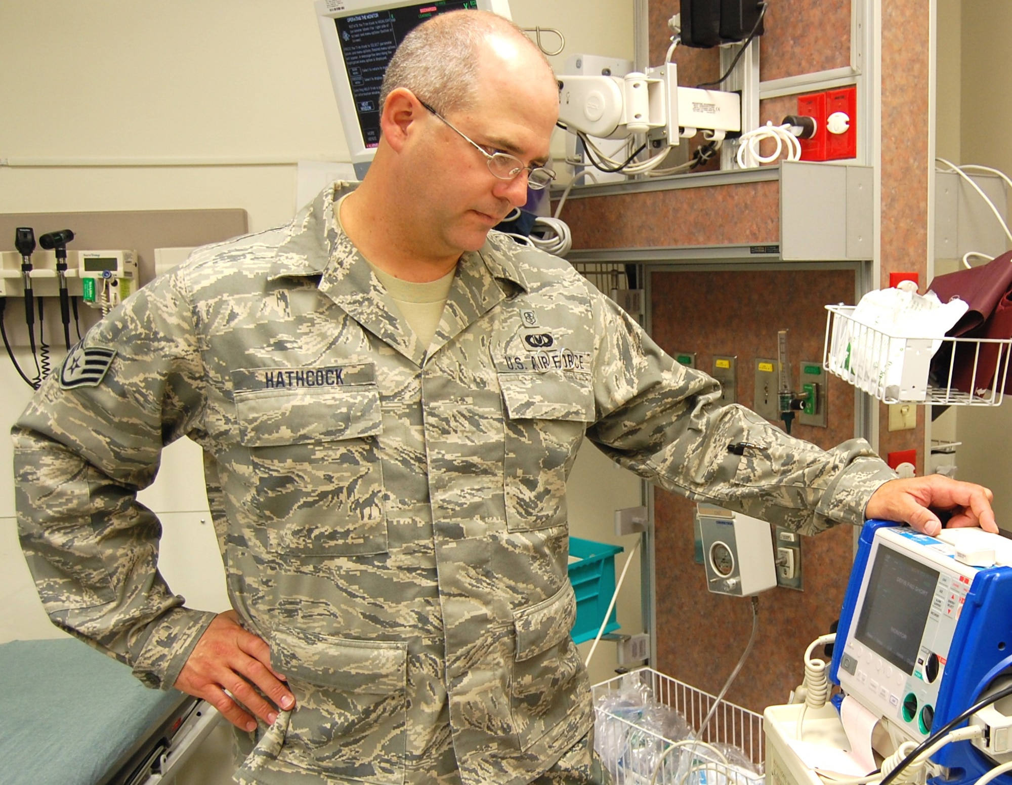 Sergeant Hathcock trained in the emergency department to earn his five-level skill.  (U.S. Air Force photo by Steve Pivnick)
