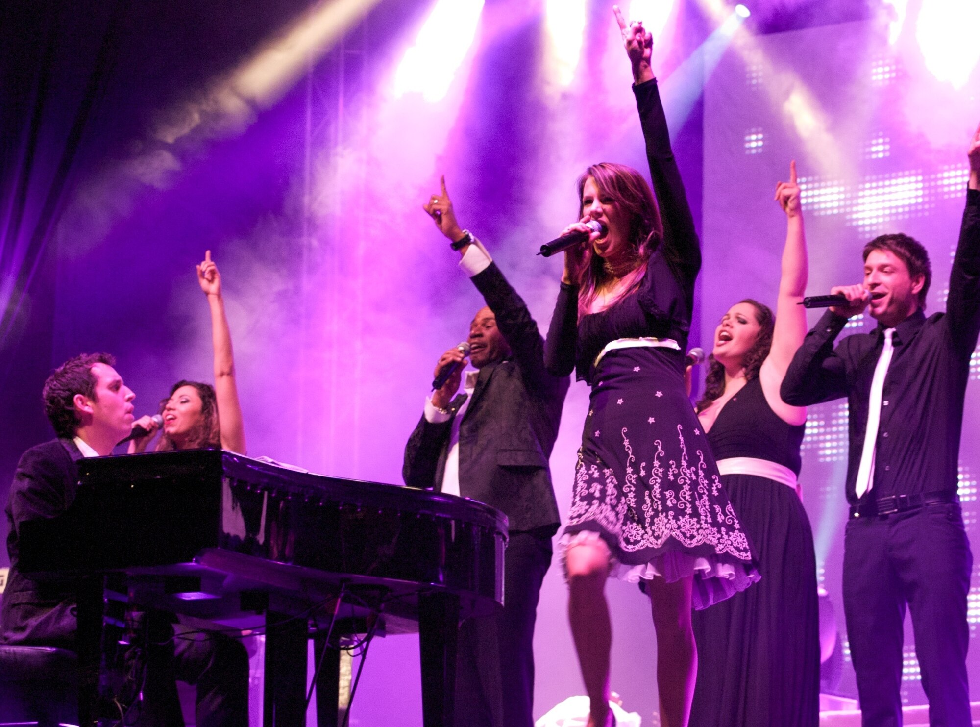 SPANGDAHLEM AIR BASE, Germany -- Christmas Moments will offer German and American Christmas songs, gospel, pop and classical performances all presented in a lovely, modern show with special video and light effects. People can enjoy the concert show Dec. 23 in Trier. (Courtesy photo)