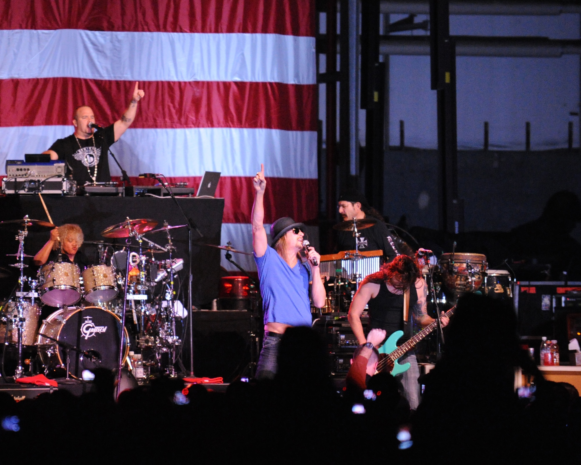 Headliner Kid Rock and the Twisted Brown Trucker Band brought their unique blend of Southern rock, soul, country, heavy metal and hip hop to Hangar 1, Ramstein Air Base, Germany, Dec. 9, 2009.  Kid Rock and his band entertained American troops in Southwest Asia and Europe Nov. 30 to Dec. 12 as a part of Tour for the Troops 2009.  (U.S. Air Force photo by Tech. Sgt. Sean Mateo White)