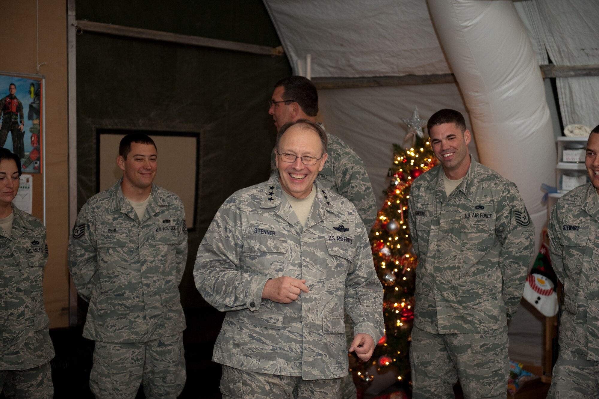 Lt. Gen. Charles E. Stenner Jr., Air Force Reserve Command commander, visits with 746th Aircraft Maintenance Unit servicemembers during a base visit, Dec. 7, 2009. General Stenner was traveling throughout Southwest Asia visiting Reservists deployed in support of operations Iraqi Freedom and Enduring Freedom. (U.S. Air Force photo/Staff Sgt. Robert Barney).