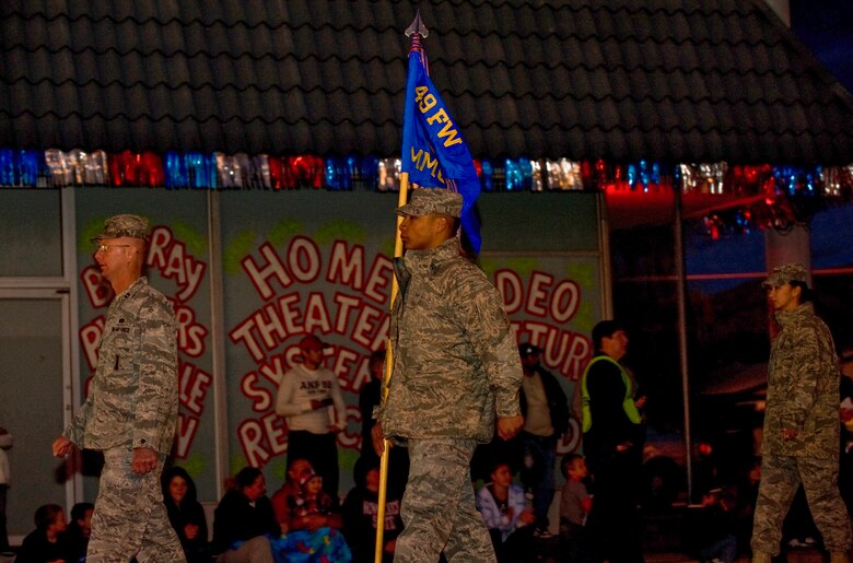 2022 Alamogordo Christmas Parade Winners Holloman Airmen partake in local parade > Holloman Air Force Base > Display