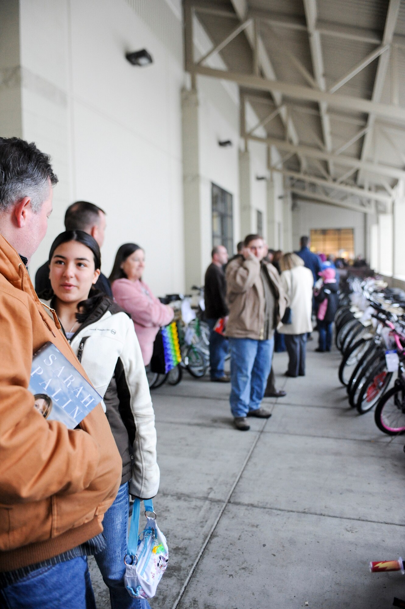 ELMENDORF AIR FORCE BASE, Alaska – The line for former Alaska Governor Sarah Palin’s book signing snaked all the way out of Elmendorf’s Joint Military Mall Dec. 13. Approximately 2,000 people lined up, some as early as 5 a.m., to meet and have their book signed by the former governor. Palin was at the JMM from noon-3 p.m. (U.S. Air Force photo/Airman 1st Class Christopher Gross)
