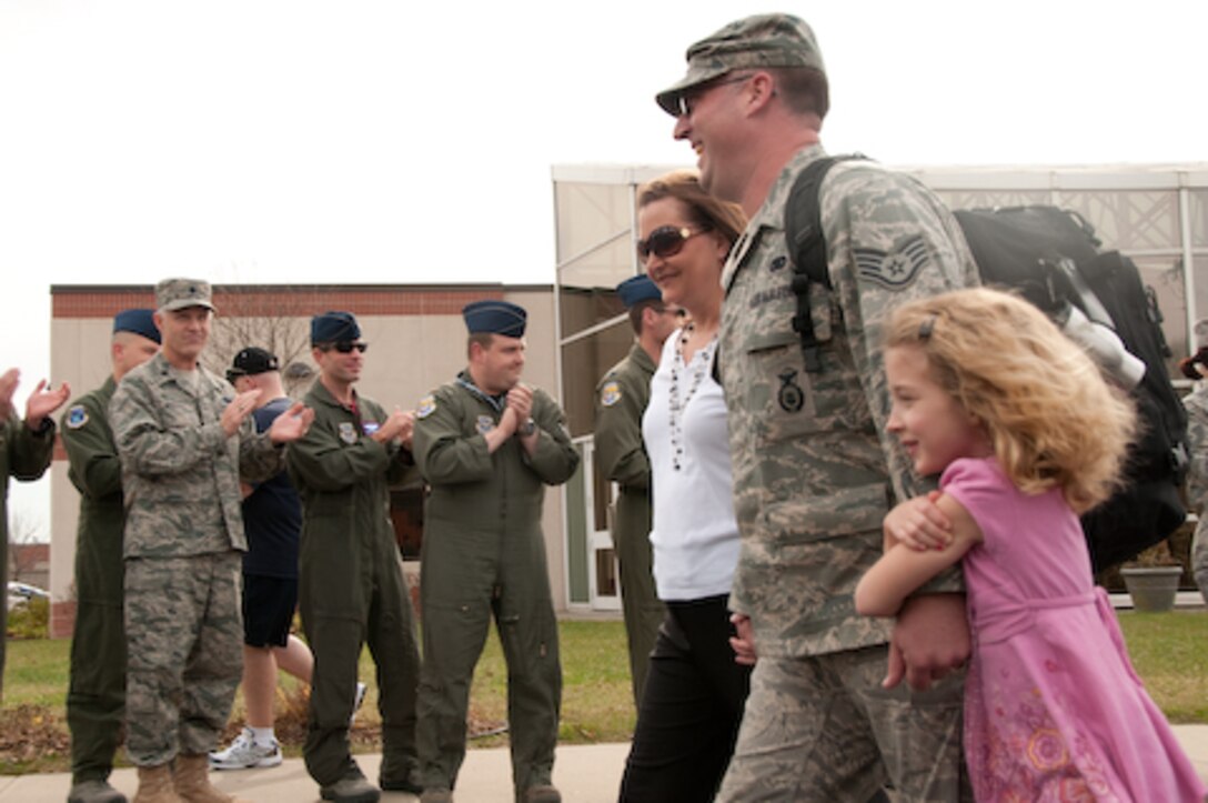 Members of the 139th Airlift Wing, Security Forces Squadron, return from a one year deployment on Friday, November 6, 2009. (US Air Force photo by MSgt. Shannon Bond) (RELEASED)