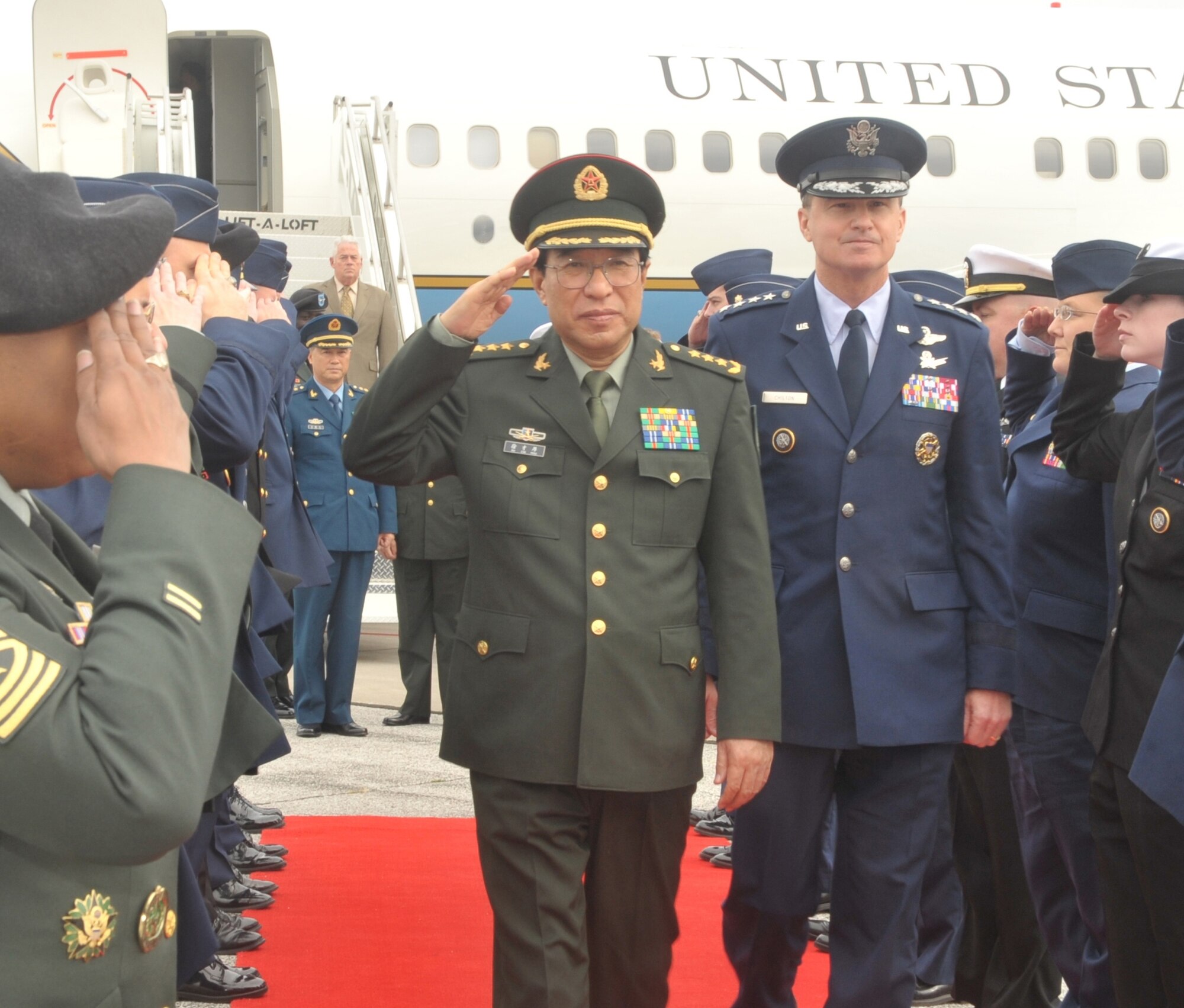 OFFUTT AIR FORCE BASE, Neb. - Gen. Kevin P. Chilton, U.S. Strategic Command commander , welcomes Gen. Xu Caihou, vice chairman of the People's Liberation Army Central Military Commission, to USSTRATCOM Oct. 28. During GEN Xu's eight-day trip, he visited U.S. military installations and organizations around the country, including the U.S. Naval Academy in Annapolis, Md., Nellis Air Force Base, Nev.; the North Island Naval Air Station in San Diego, and U.S. Pacific Command, Camp Smith, Hawaii. U.S. Air Force photo by Daniel J. Rohan Jr.