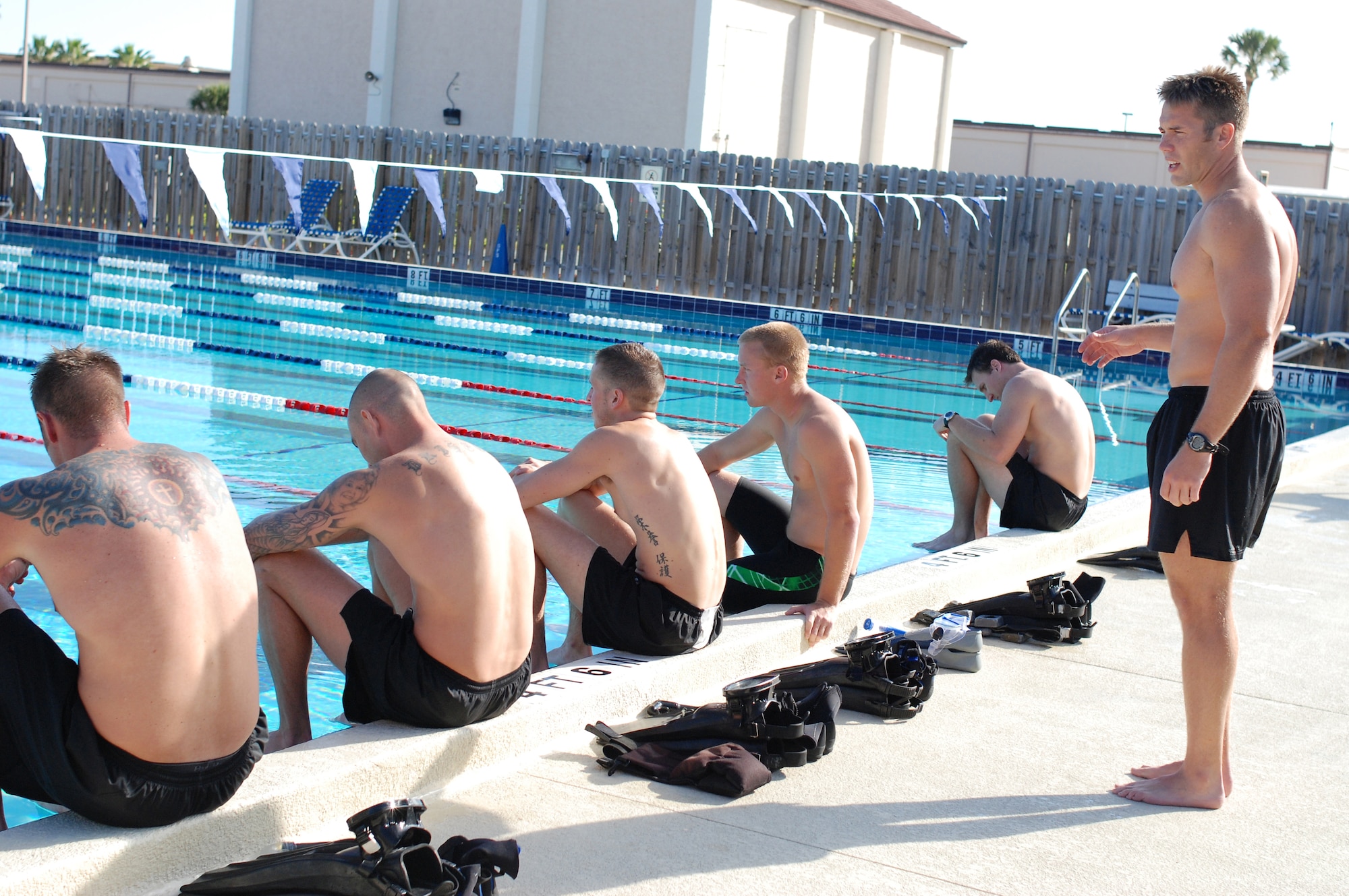 PATRICK AIR FORCE BASE, Fla. - Capt. Dan Turpin, Combat Rescue Officer (CRO) canidate, explains to the trainees how to enter the water when attending INDOC. Capt. Turpin is scheduled to enter INDOC and the Pipeline beginning of January. (U.S. Air Force Photo/Staff Sgt. Leslie Kraushaar)