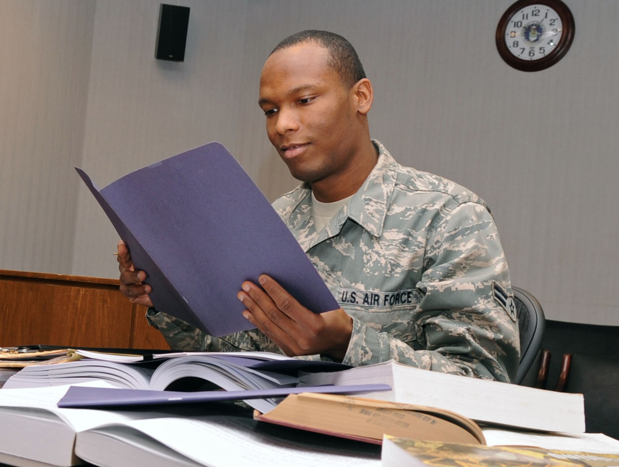 Airman 1st Class Erin Dinkins, General Law Paralegal.  (U.S. Air Force photo by Senior Airman La'Shannette Garrett)(RELEASED)