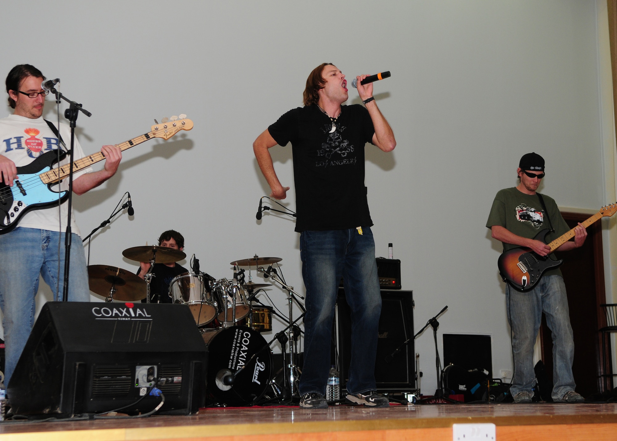 The Blue Island Tribe entertains Airmen at an air base in Southwest Asia Dec. 29, 2009. The reggae/rock band performance is one of many morale events organized to entertain servicemembers deployed downrange. (U.S. Air Force photo/Staff Sgt. Lakisha A. Croley)