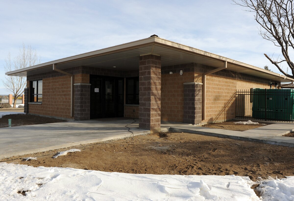 Mountain Home AFB main gate ready to open > Mountain Home Air Force