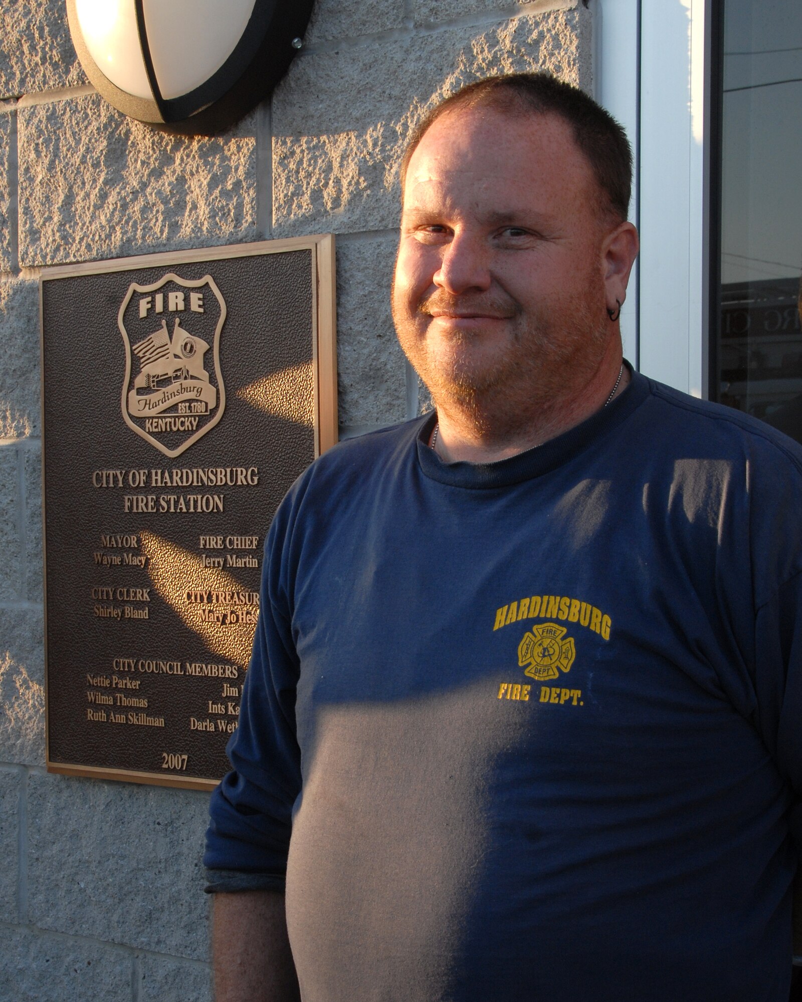Hardinsburg Firefighter Darren Voyles worked in conjunction with the two Kentucky Air Guardsmen that identified two carbon monoxide poisoning victims during ice storm relief efforts.
(Photo by Tech. Sgt. Dennis Flora / KyANG) 