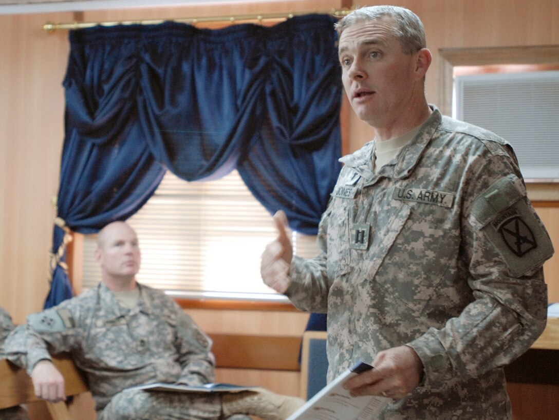 Army Chaplain (Capt.) Mike Jones leads a class discussion during the "Financial Peace University" program sponsored by his office at Camp Victory, Iraq, Jan. 30, 2009. U.S. Army photo by Sgt. Frank Vaughn