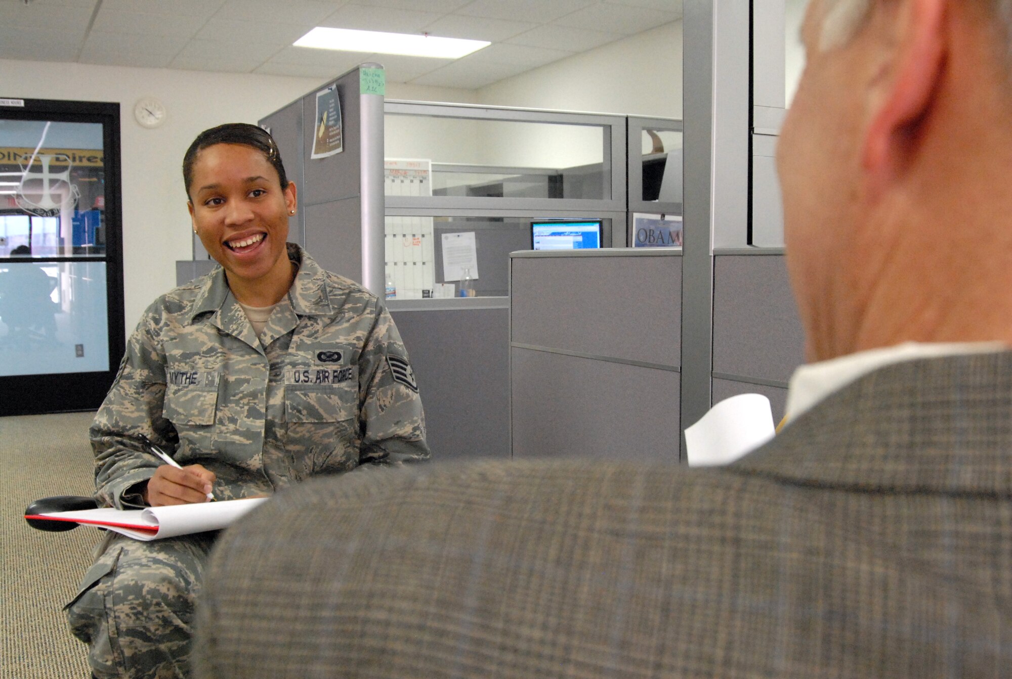 Staff Sgt. Angelique Smythe, 95th Air Base Wing Public Affairs noncommissioned officer in charge, received the 2008 Air Force Materiel Command Media Contest News Article of the Year award for her article, “Airman uses SABC skills to save lives in car accident.” (Air Force photo by Senior Airman Julius Delos Reyes)