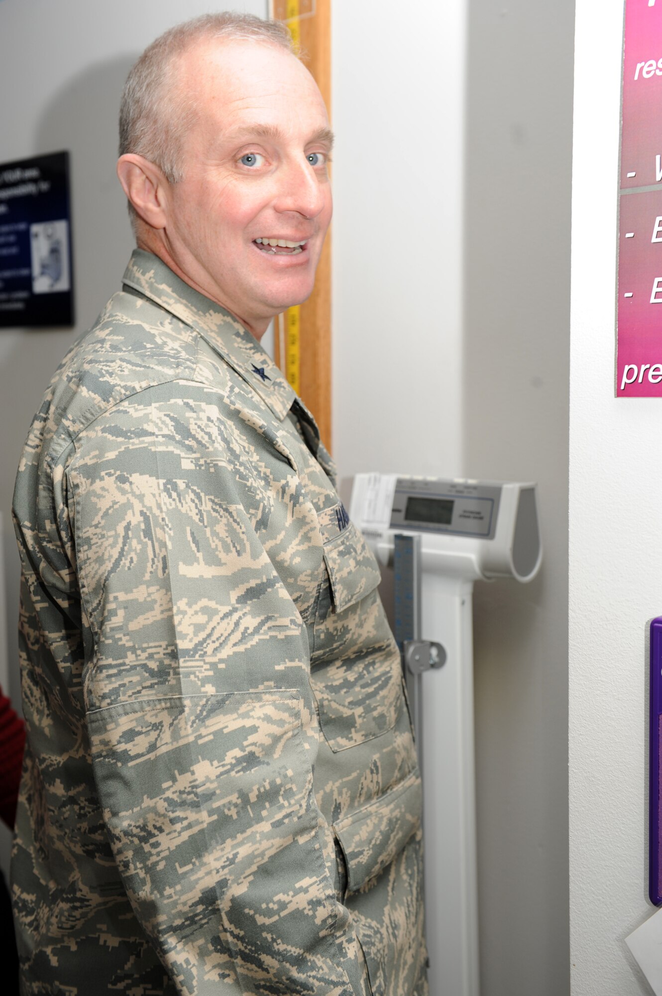 WHITEMAN AIR FORCE BASE, Mo. - Brig. Gen. Garrett Harencak, 509th Bomb Wing commander, weighs-in on his quest to become Whiteman’s Biggest Loser Feb. 3. Whiteman’s Biggest Loser starts Feb. 17 and will run through May 15 with weigh-ins Feb. 17 – 20 before noon each day. The winner will be announced May 20 and will receive a grand prize. For more information call the health and wellness center at 687-7662. (U.S. Air Force photo/Airman 1st Class Carlin Leslie)