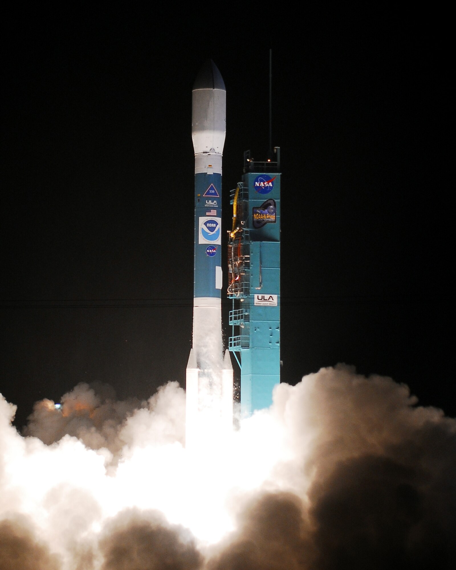 VANDENBERG AIR FORCE BASE, Calif. -- A Delta II rocket launches at 2:22 a.m. February 6, 2009 from Space Launch Complex-2 here. The rocket carried a NOAA-N Prime polar-orbiting weather satellite for NASA and the National Oceanic and Atmospheric Administration. This was Vandenberg’s first launch of 2009. (U.S. Air Force photo/Joe Davila)