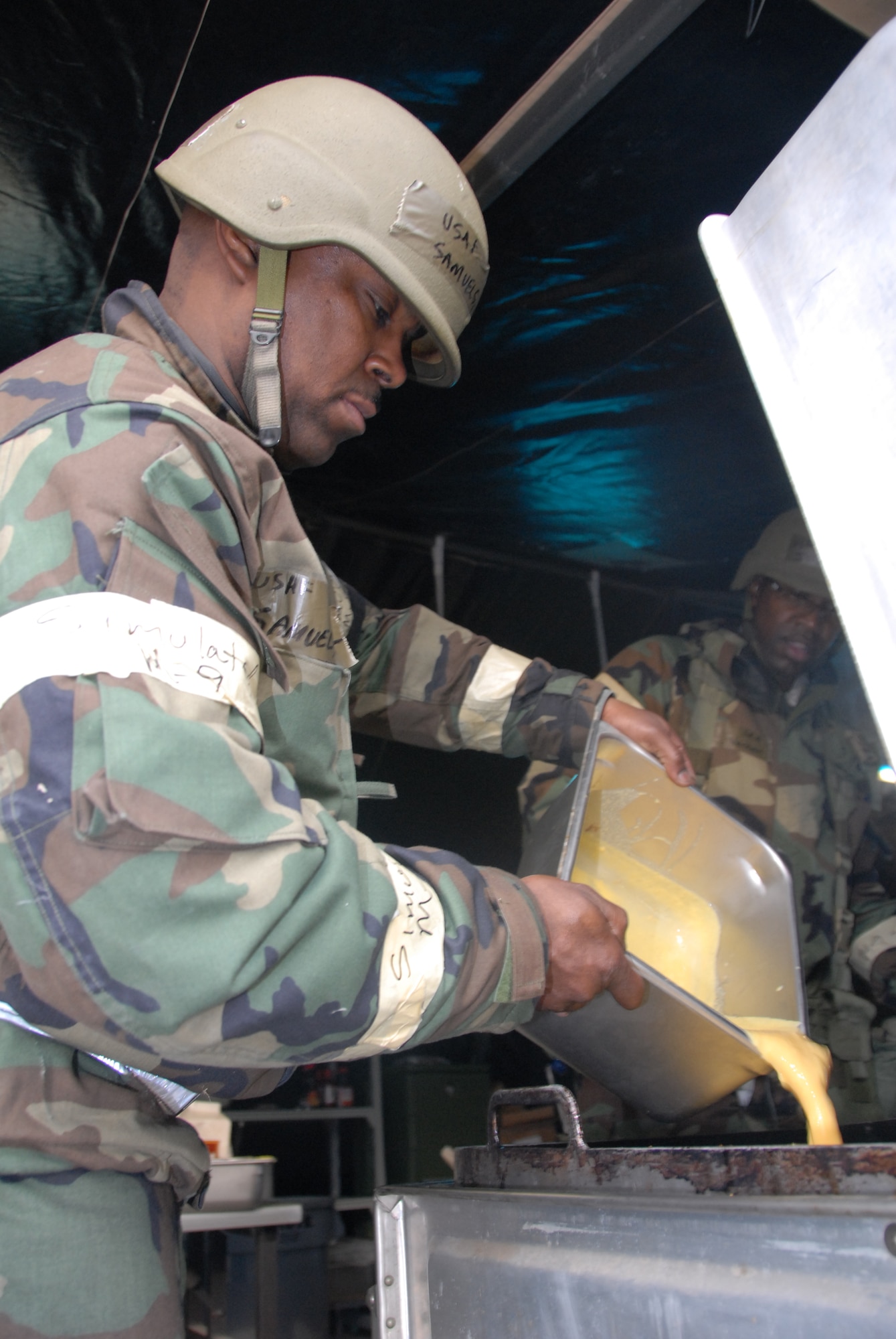 Air Force reservist, Tech. Sgt. Everett Samuels, a food-services craftsman with the 442nd Services Flight, prepares scrambled eggs for breakfast for fellow reservists during an operational-readiness exercise at Whiteman Air Force Base, Mo. The flight's parent unit, the 442nd Fighter Wing, is an Air Force Reserve A-10 Thunderbolt II unit based at Whiteman. (US Air Force photo/Master Sgt. Bill Huntington)
