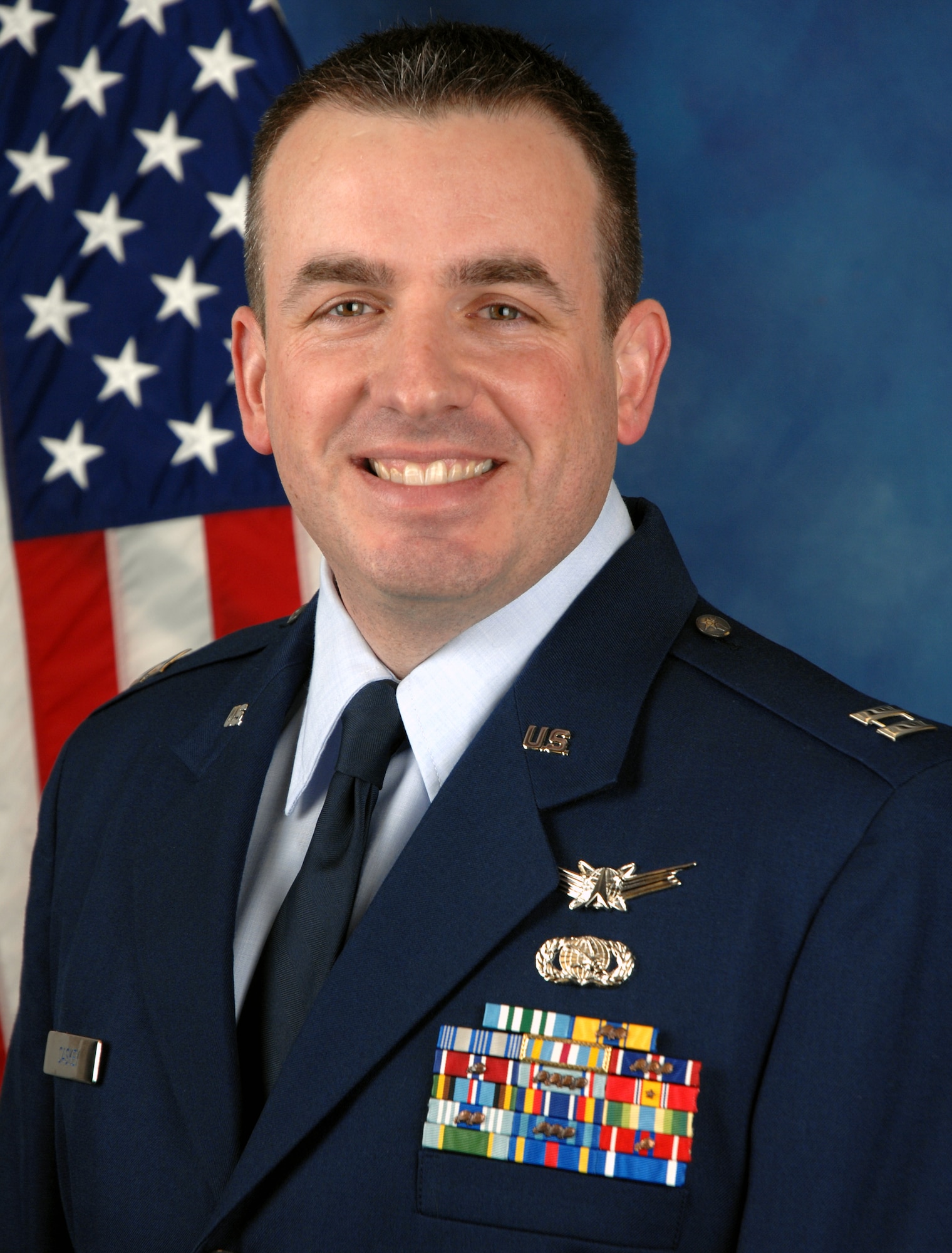 Capt. Todd Caskey, from the U.S. Air Force Expeditionary Center Resources Directorate, was named the USAF EC Company Grade Officer of the Year for 2008.  (U.S. Air Force Photo/Tech. Sgt. Scott T. Sturkol)