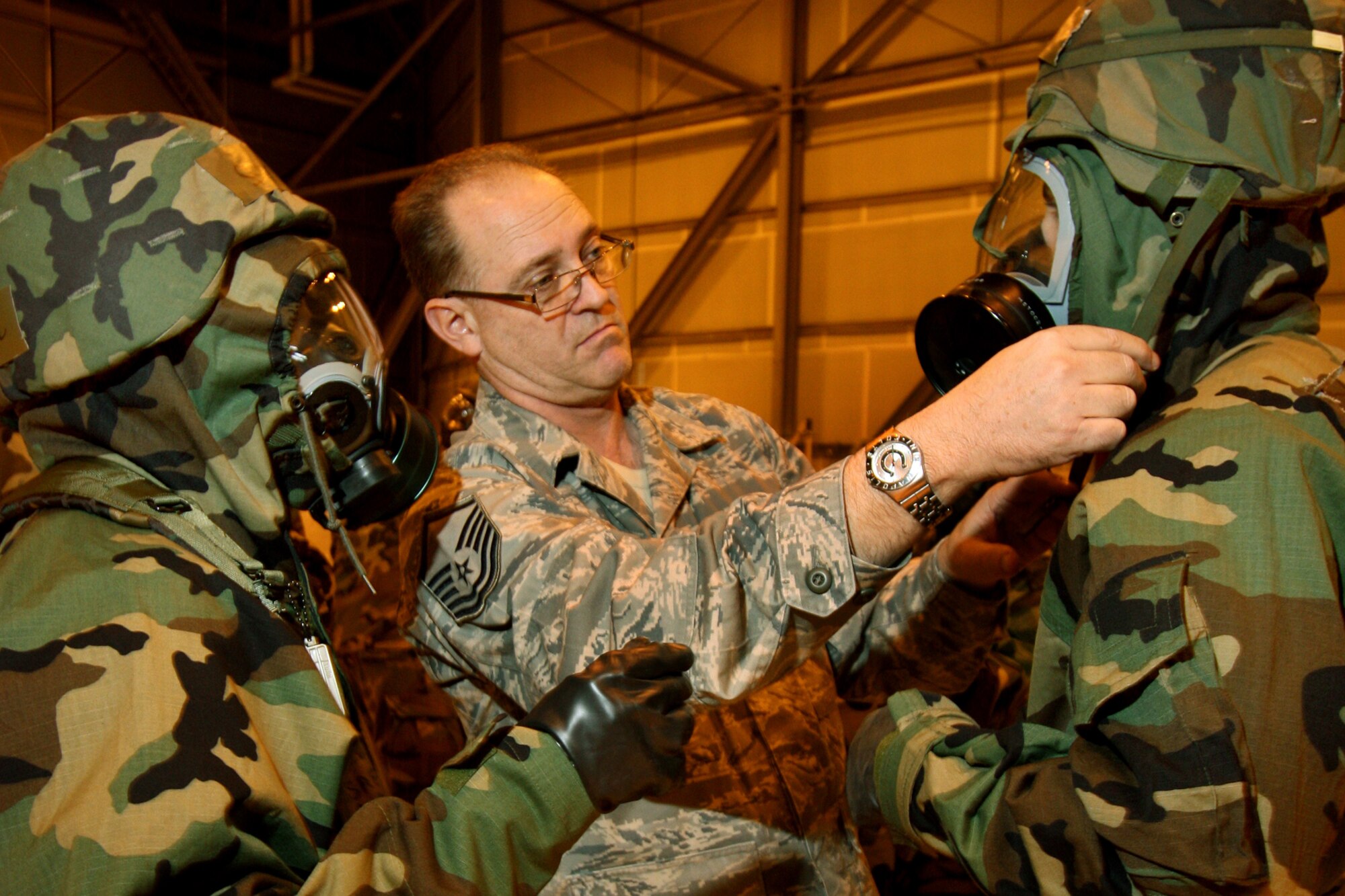 This might be snug > Grissom Air Reserve Base > Article Display