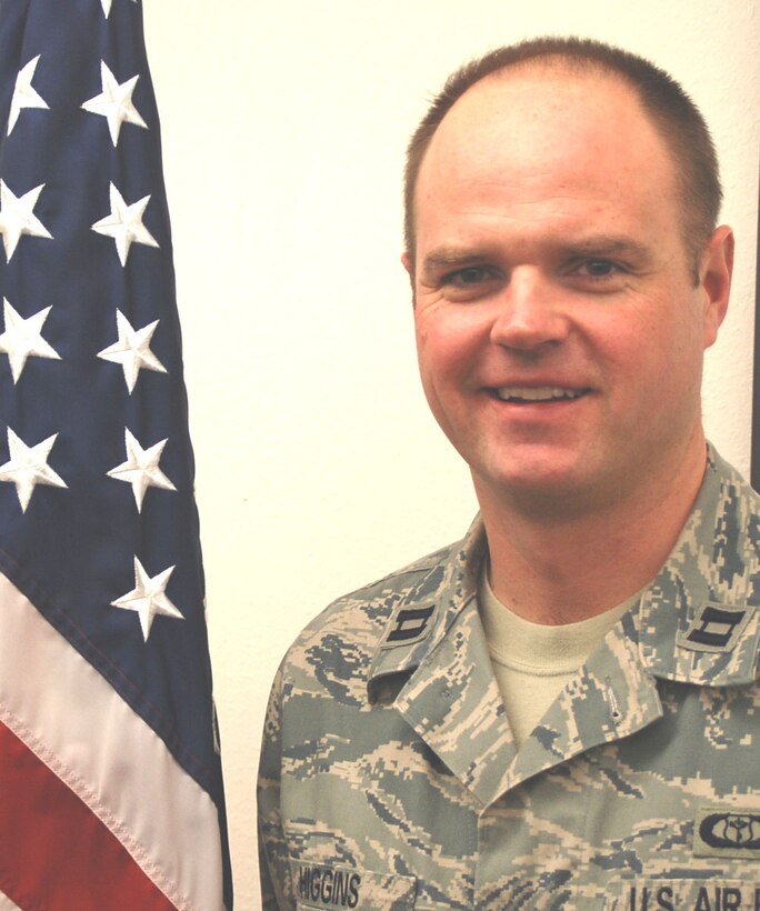 Scott AFB--Capt. Christopher HIggins was seleced as the 932nd Airlift Wing Company Grade Officer of the Year.  He is assigned to the 12th Operational Weather Flight as a staff weather officer.  Captain Higgins is a traditional reservist and in civilian life is a meteorologist for the Fox 2-TV  station in St Louis, MO. 