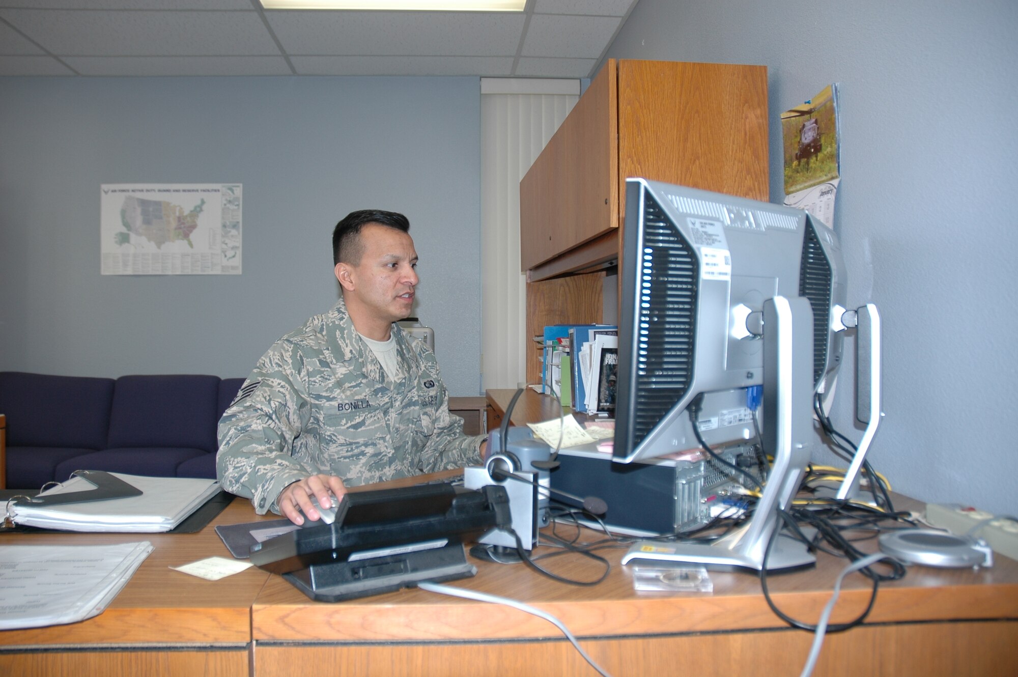 Staff Sgt. Edgar Bonilla, 944th Communications Flight computer communications specialist, is the 944th Fighter Wing's Reserve Spotlight for the week of Feb. 16, 2009. (U.S. Air Force photo/Staff Sgt. Louis Vega)