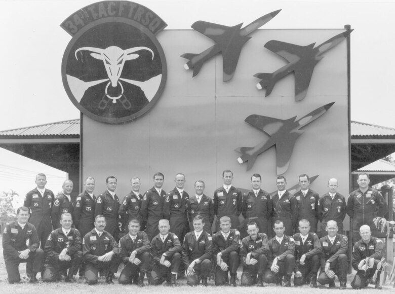 Front row (l to r): Bill Thomas, Jim Barr, Clancy Langford, Dave Ingleman, Ed Hartman, John Murphy, Ben Fuhrman, Jack Brooks, Bob Moore, Monty Pharmer, Rog Ingvalson, Darrell Ahrens. Back row: Jim Metz, Bill Blakeslee, Jim Ross, Carl Light, Don Hodge, Gary Durkee, Larry Bogemann, Bob Smith (commander), Mel Irwin, Joe Sechler, Bill Shunney, Ken Everett, Ivor Goodrich, Sam Bass.