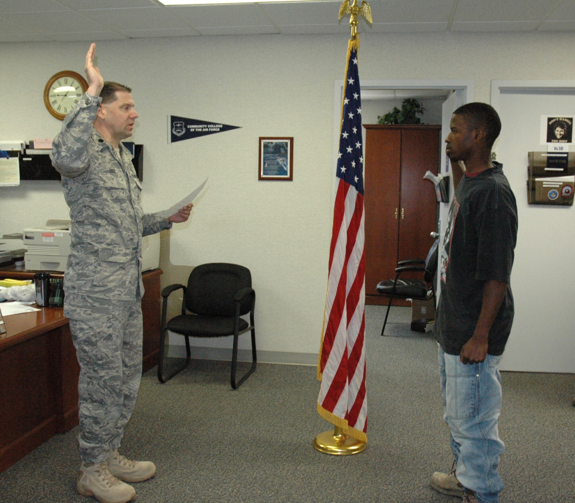 Jaquaa Hamilton is sworn in by Lt. Col. Kenneth Lute, 315 Mission Support Squadron Commander.   Jaquaa  will be assigned to the 315 Security Forces Squadron upon his return from basic training.   Tech. Sergeant Joshua Gray was Jaquaa’s recruiter.  