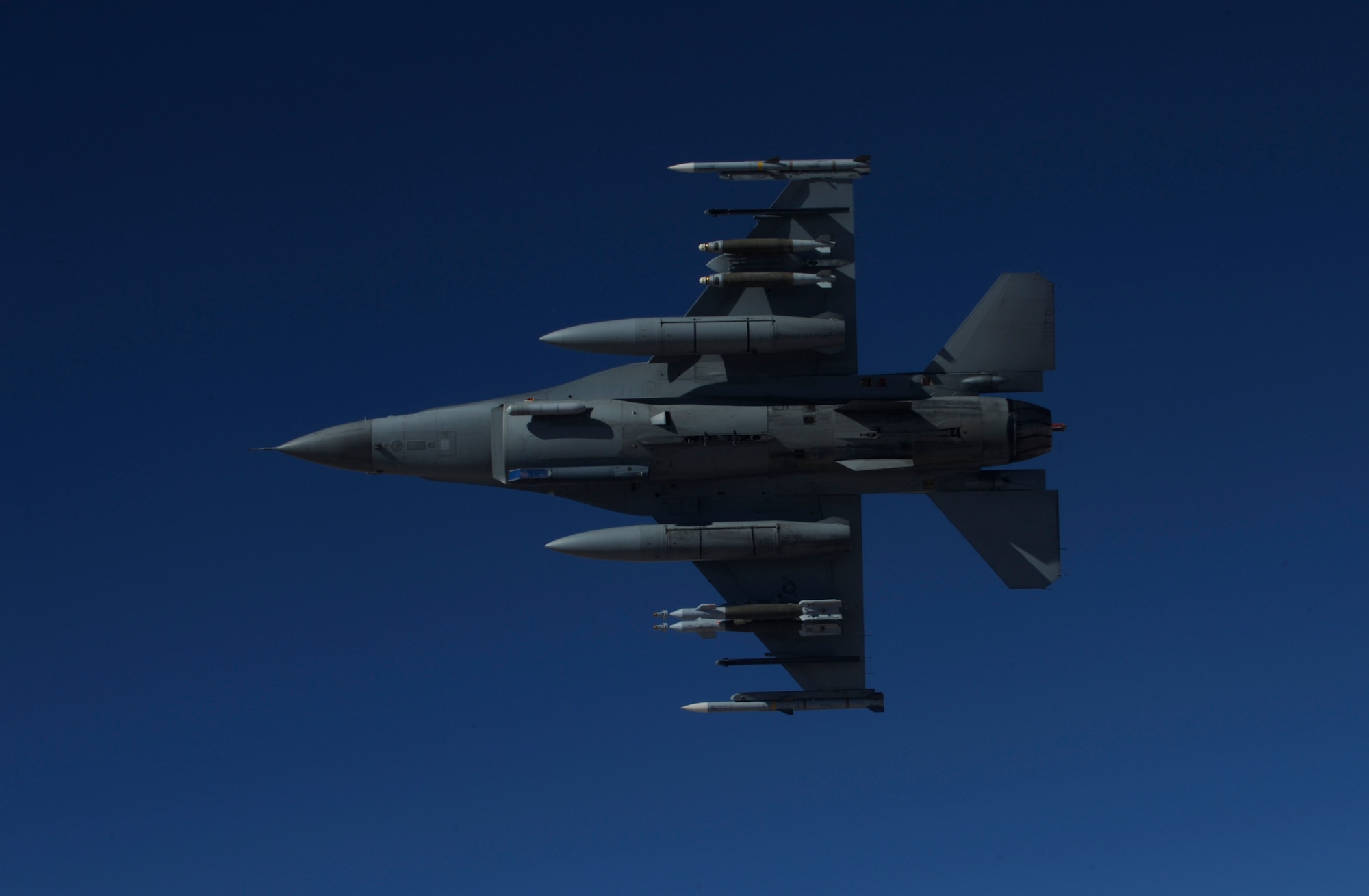 A U.S. Air Force F-16 Fighting Falcon conducts close air support operations over Iraq on Feb. 17, 2009, in support of Operation Iraqi Freedom.(U.S. Air Force photo by Staff Sgt. James L. Harper Jr.)Released