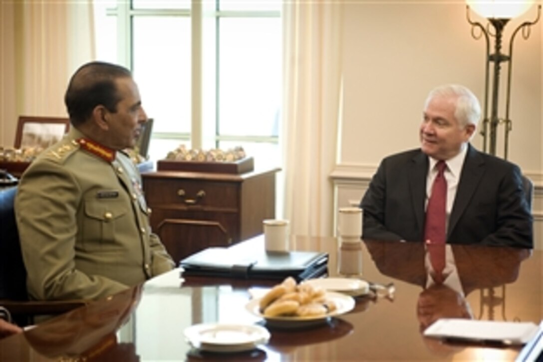 Defense Secretary Robert M. Gates meets with Pakistani Chief of the Army Staff Gen. Ashfaq Kayani in his office at the Pentagon, Feb. 24, 2009.
