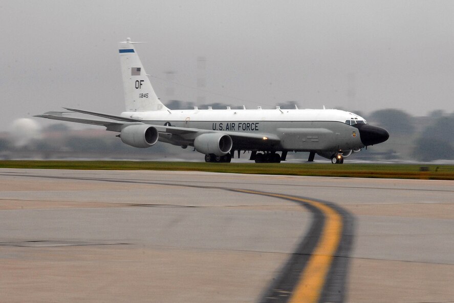 An RC-135, assigned to the 55th Wing taxis into position for an alert launch during an exercise held on Aug. 21, 2008.

U.S. Air Force Photo by Josh Plueger