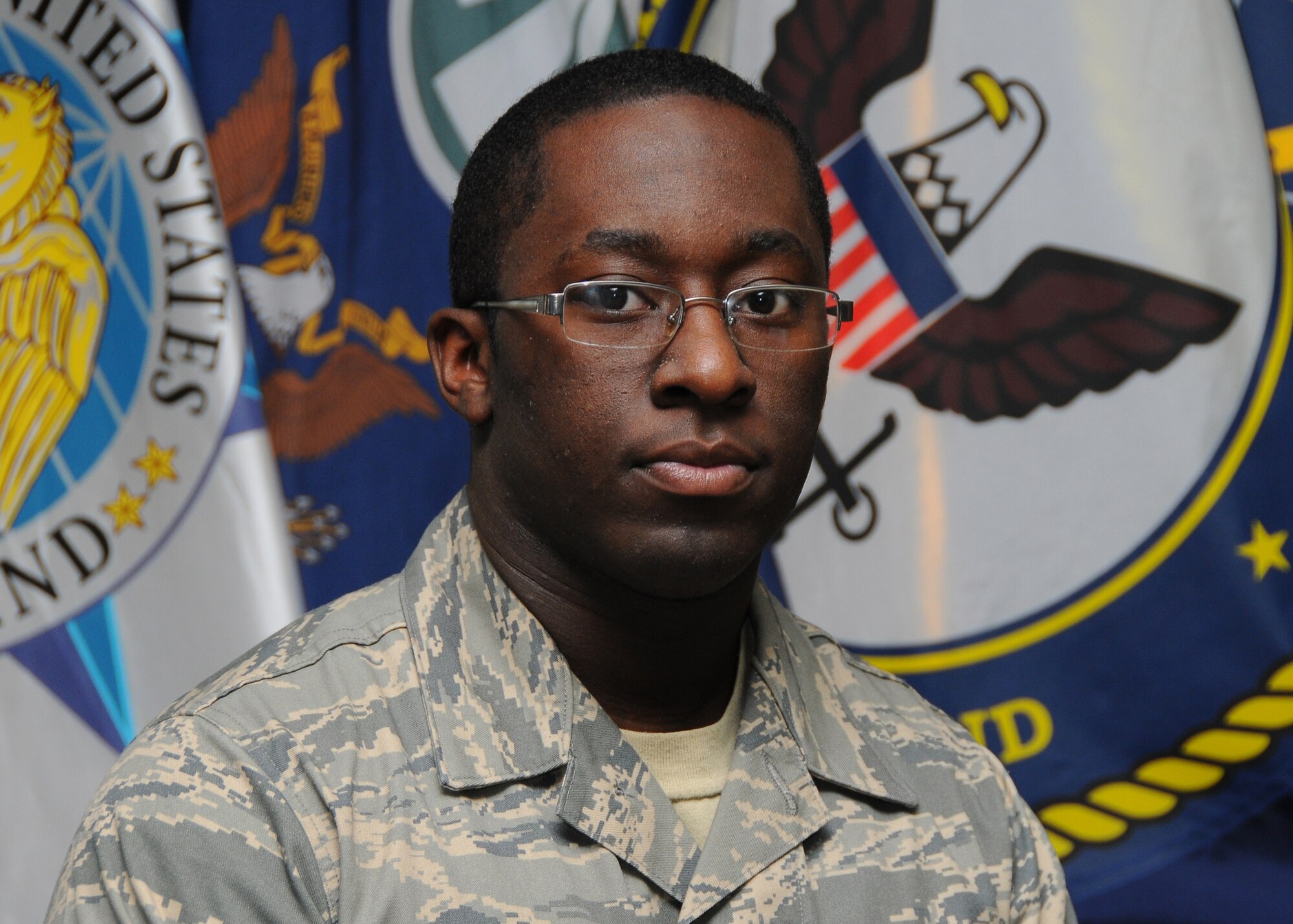 SCOTT AIR FORCE BASE, Ill. -- Air Force Staff Sgt. Kendrick Burton works as a U.S. Transportation Command communications specialist in the Command, Control, Communications and Computer Systems directorate.(Photo by Bob Fehringer)