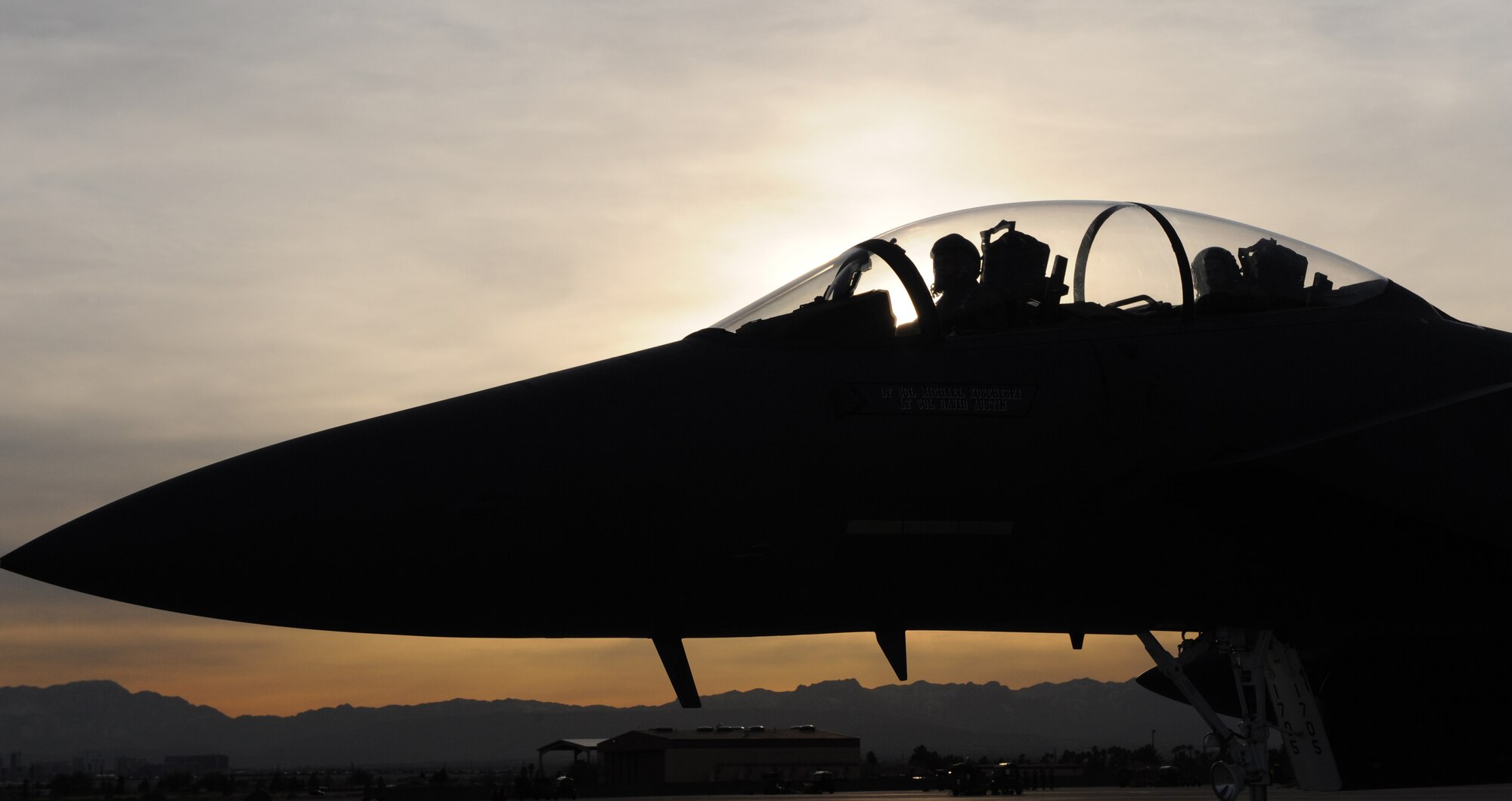 NELLIS AIR FORCE BASE, Nev. -- An F-15E Strike Eagle from Mountain Home Air Force Base waits to park after arriving for Red Flag 09-3 at Nellis Air Force Base, Nev., Feb. 20. Red Flag, the Air Force’s largest air-to-air combat training exercise, includes more than 90 aircraft, 2,000 personnel and 27 units. This Red Flag is the first time since 1981 that the exercise will run for three straight weeks. (U.S. Air Force photo by Airman First Class Debbie Lockhart)