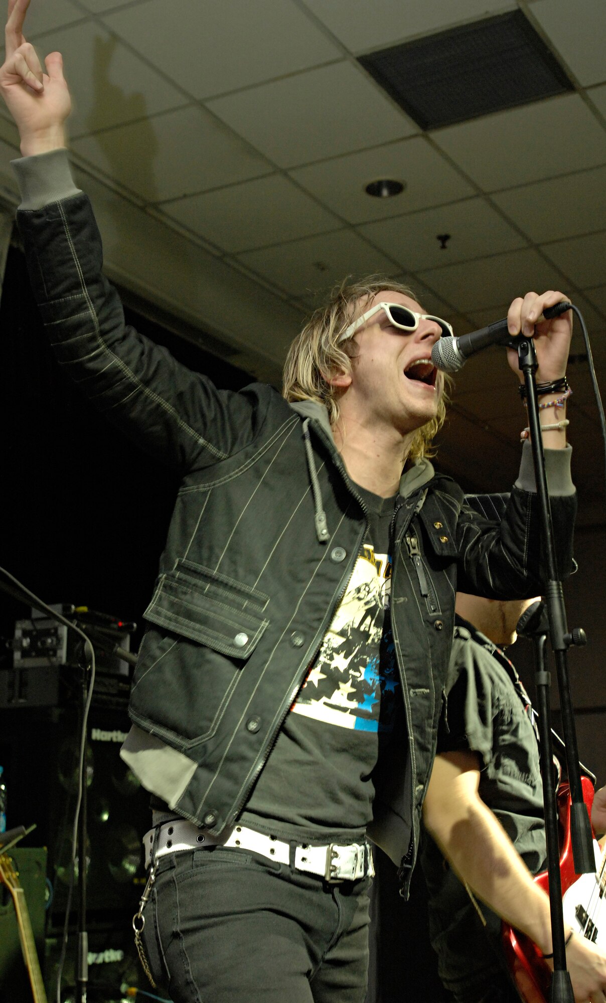 Quietdrive’s lead vocalist, Kevin Truckenmiller, belts out the chorus to a song during the 2009 New Year’s Eve Bash hosted by the Incirlik Consolidated Club, Dec. 31. Quietdrive visited Incirlik as part of their Armed Forces Tour. (U.S. Air Force photo/Senior Airman Benjamin Wilson)