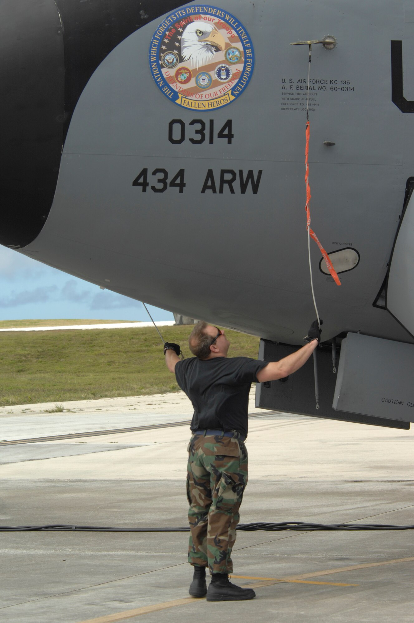 Tech. Sgt. Carl Steele, 434th Air Refueling Wing crew chief, Grissom Air Reserve Base, Ind., cinches down an emergency marker on a KC-135R Stratotanker after arrival at Andersen Air Force Base, Guam Dec. 31. The 434th Air Refueling Wing from Grissom ARW is deployed to Andersen to provide Pacific theater refueling operations and is replacing the 171st ARW Pennsylvania Air National Guard.

(U.S. Air Force photo/ Master Sgt. Kevin J. Gruenwald) released






















  












 











































  












 

























