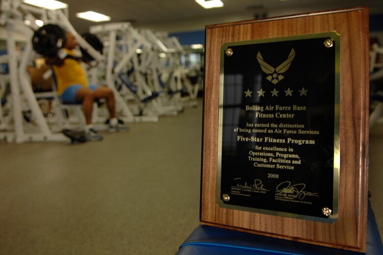 Bolling fitness center receives five stars > Air Force District of