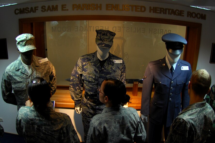 Air Force members take a tour of the Ramstein Air Base Enlisted Heritage Hall Jan. 6, 2009. The hall displays an array of different Air Force enlisted artifacts. (U.S. Air Force photo by Airman 1st Class Kenny Holston)