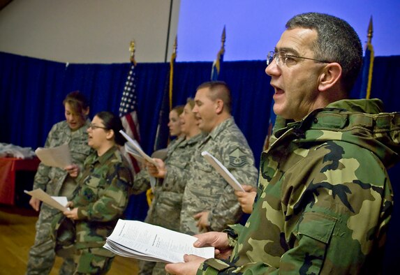 The “Thoroughbred Carolers” continue a 123rd Airlift Wing tradition by performing seasonal songs for Guardsmen and their family members.

(Photo by Tech. Sgt. D. Clare, Kentucky Air National Guard)