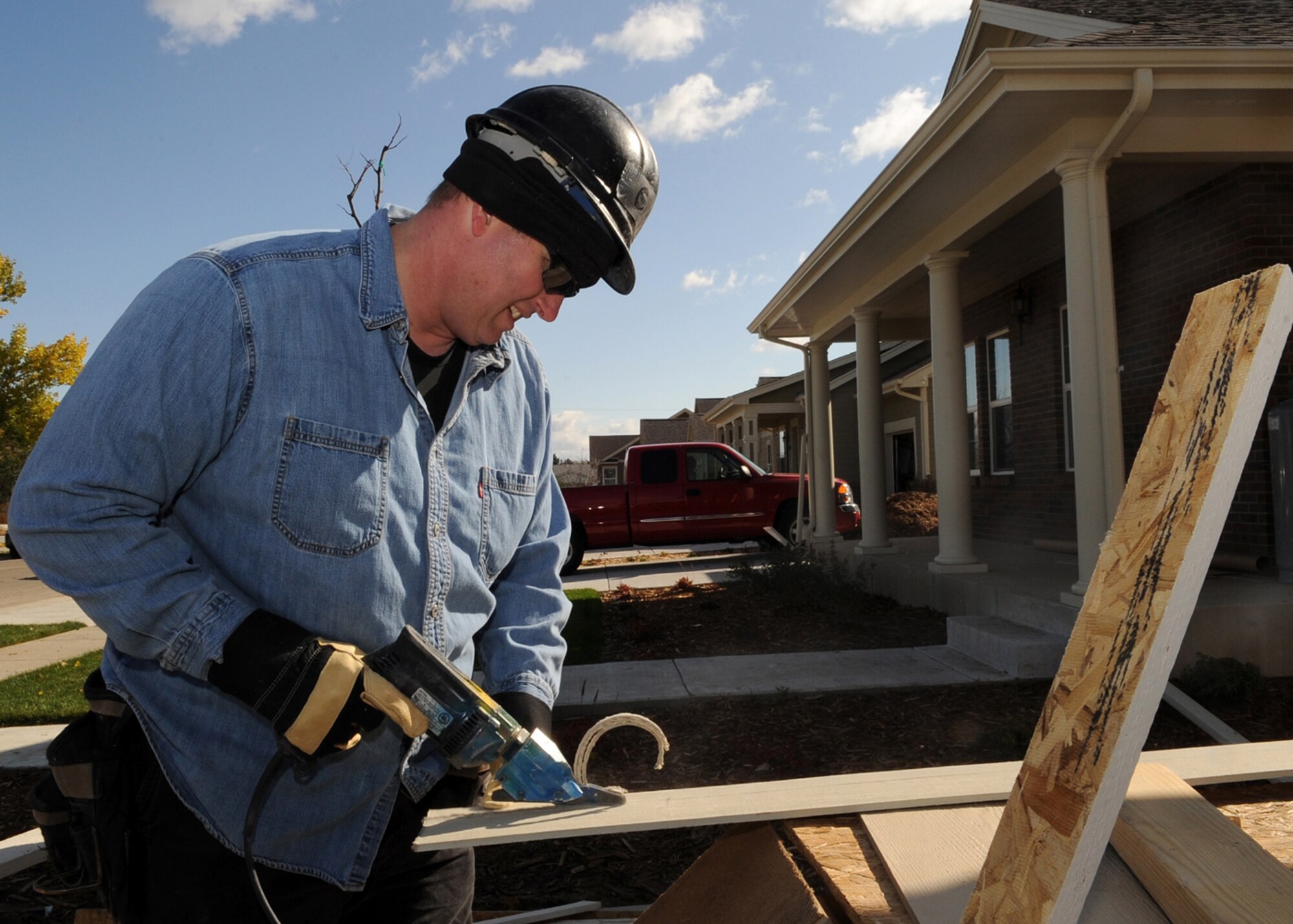 Special Agent Robert Williams helps construct a house for Habitat for Humanity of Colorado. (U.S. Air Force photo/Senior Airman Steve Czyz)