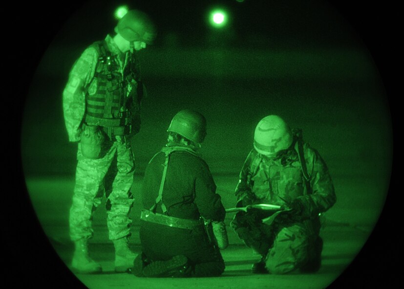 DYESS AIR FORCE BASE, Texas -- Members of the 7th Aircraft Maintenance Squadron stand watch as a B-1B Lancer is being analyzed by the Inspector General during the operational readiness inspection (ORI) here, Jan 6. During the ORI the base will be inspected on its effectiveness in performing wartime, contingency, force sustainment, and operational missions. (U.S. Air Force photo by Airman 1st Class Stephen Reyes)