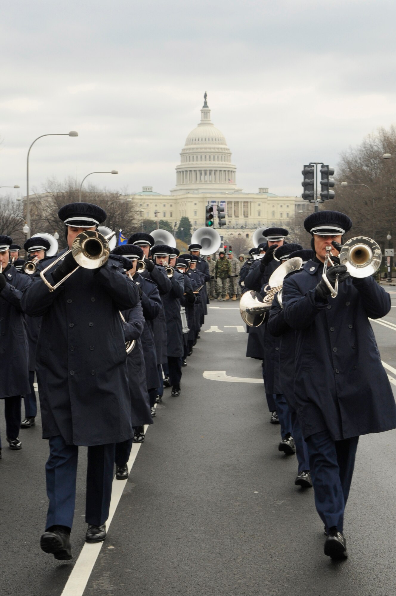 Members of the United States Air Force Band march down Constitution Avenue Jan. 11 in Washington during a practice run of the inauguration parade for President-elect Barack Obama. (U.S. Air Force photo by Senior Airman Tim Chacon)