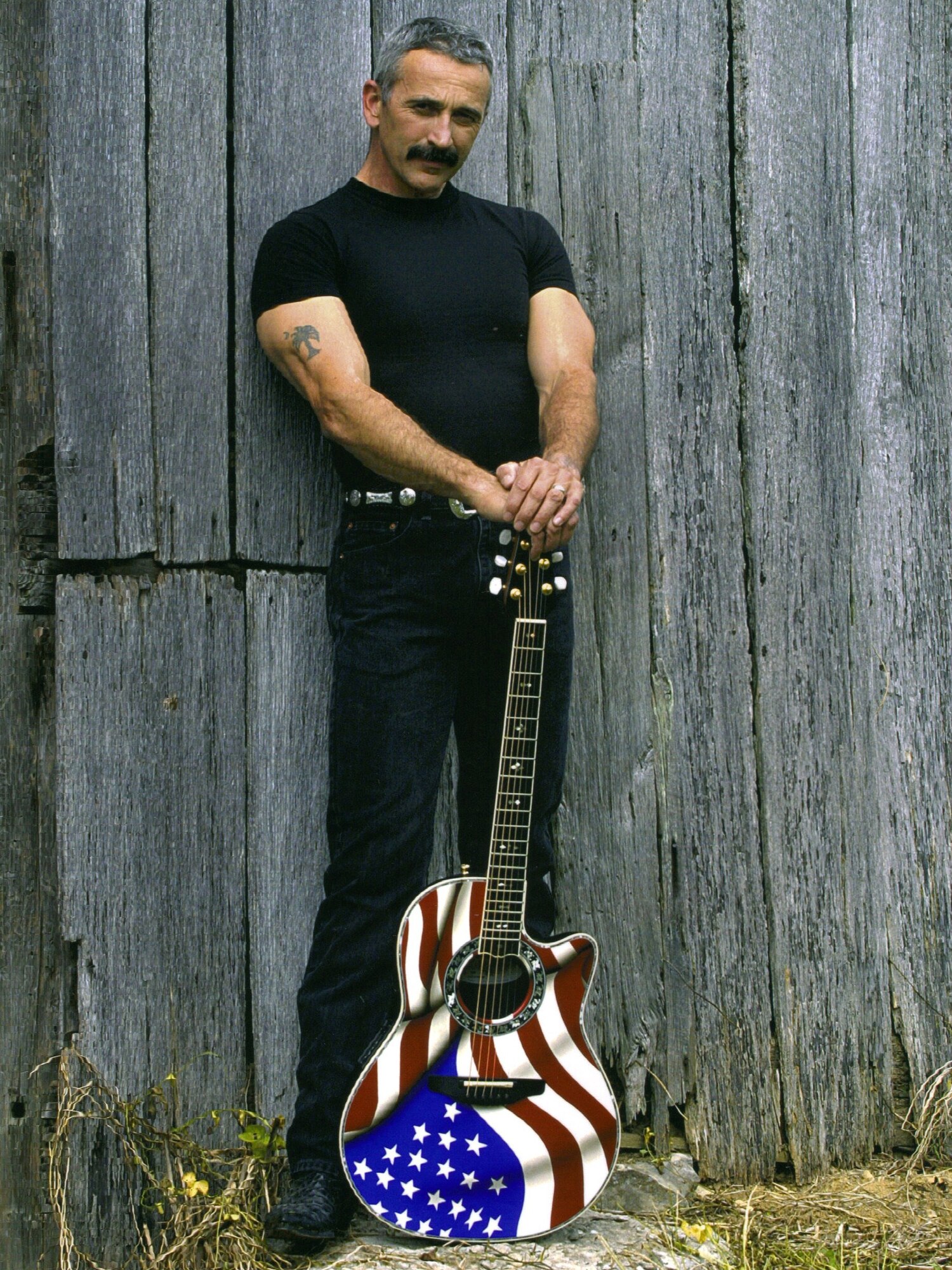 Country music superstar Aaron Tippin will take to the stage at Wright-Patterson Air Force Base, Ohio Friday, June 26, in a free concert that is part of the Air Force Materiel Command’s fifth annual Freedom’s Call Tattoo.  The event, held on the grounds behind the National Museum of the U.S. Air Force, features music, aircraft flyovers and a spectacular fireworks show.  (Courtesy photo)