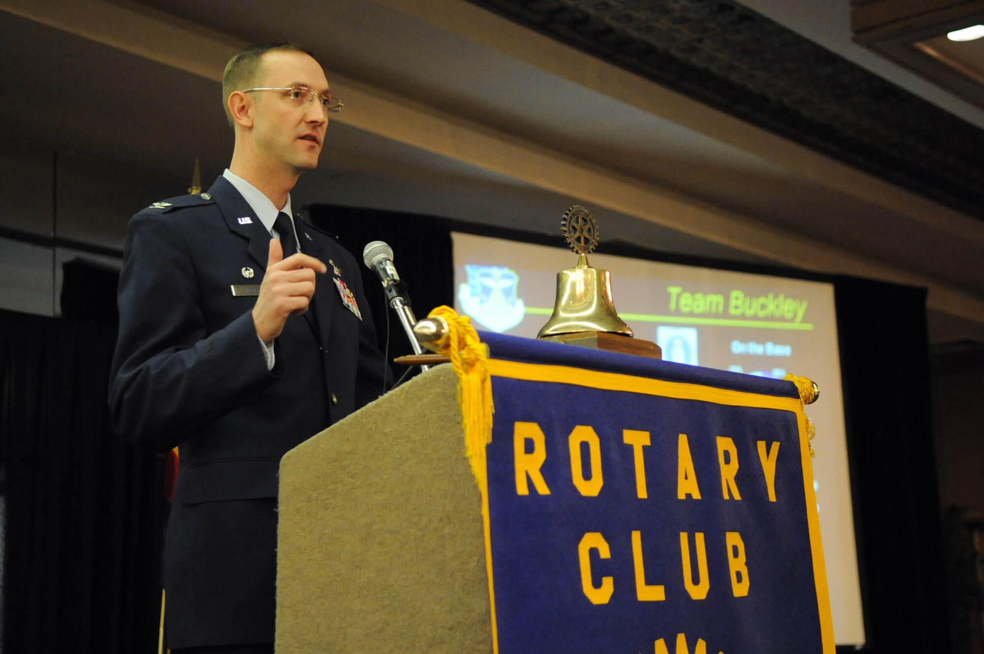 AURORA, Colo. -- Col. Wayne McGee, 460th Space Wing Commander, gives the State of the Base address to a joint session of the Rotary Club of Aurora and the Aurora Chamber Defense Council at the Red Lion Hotel here Jan. 14. In 2008 Buckley injected more than $1 billion into the local economy for the fifth straight year. (U.S. Air Force photo by Senior Airman John Easterling)
