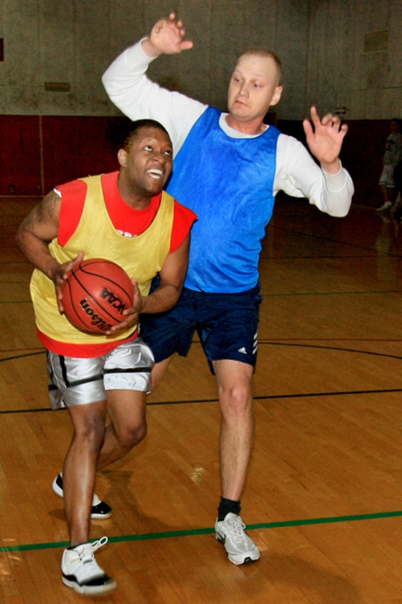 Services defeats LRS > Grissom Air Reserve Base > Article Display