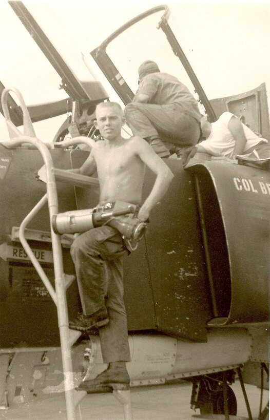 Salter in Thailand, 1968