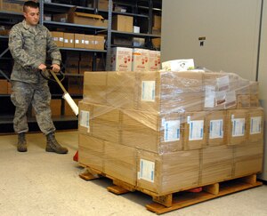 Airman 1st Class William Gazaway (U.S. Air Force photo/Airman Ian Hoachlander)