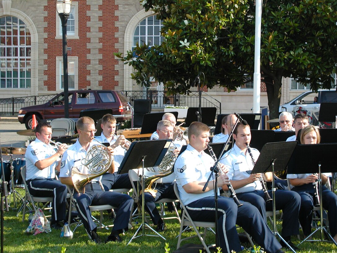Members of the ANG Band of the Mid-Atlantic perform at Leonardtown, MD during the 2008 concert tour as part of the Concert Band.  (U.S. Air Force photo by TSgt Larry Kohler)