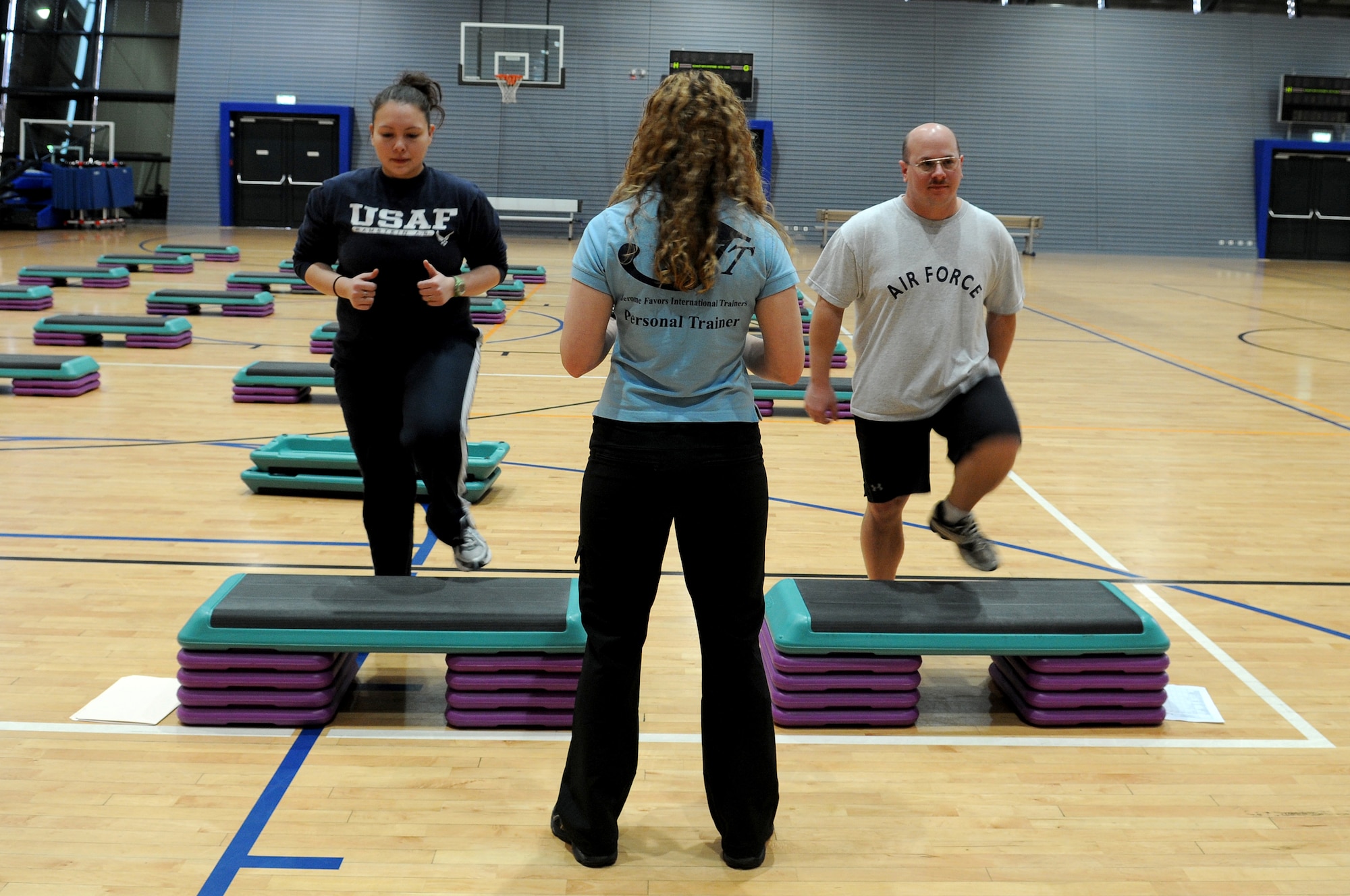 Participants in the Biggest Loser Contest take the three-minute step test Jan. 17, 2009, at Ramstein Air Base. The test was part of the weigh-ins for the contest held by the 435th Services Squadron. (U.S. Air Force photo by Airman 1st Class Grovert Fuentes-Contreras)