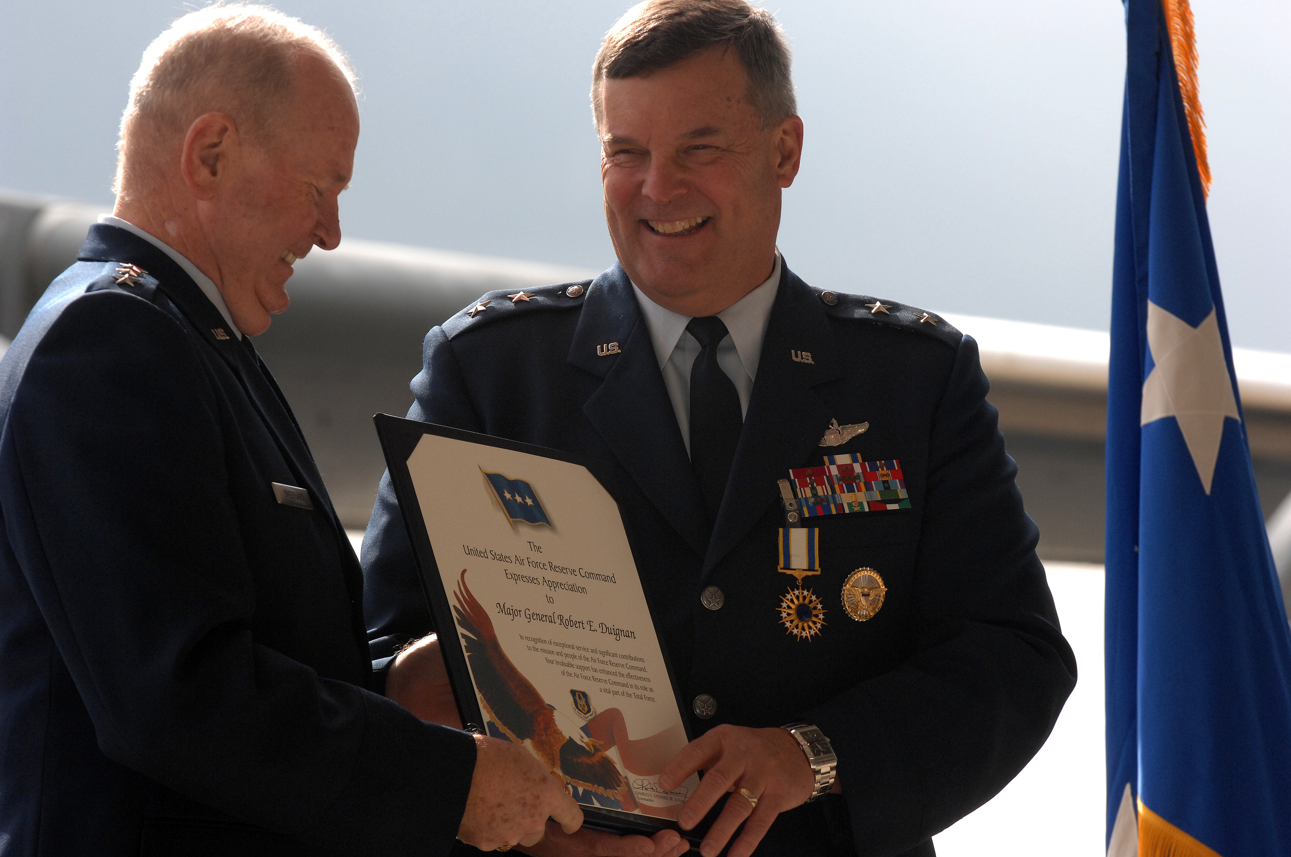 Fourth Air Force's top post changes hands > 4th Air Force > Article Display