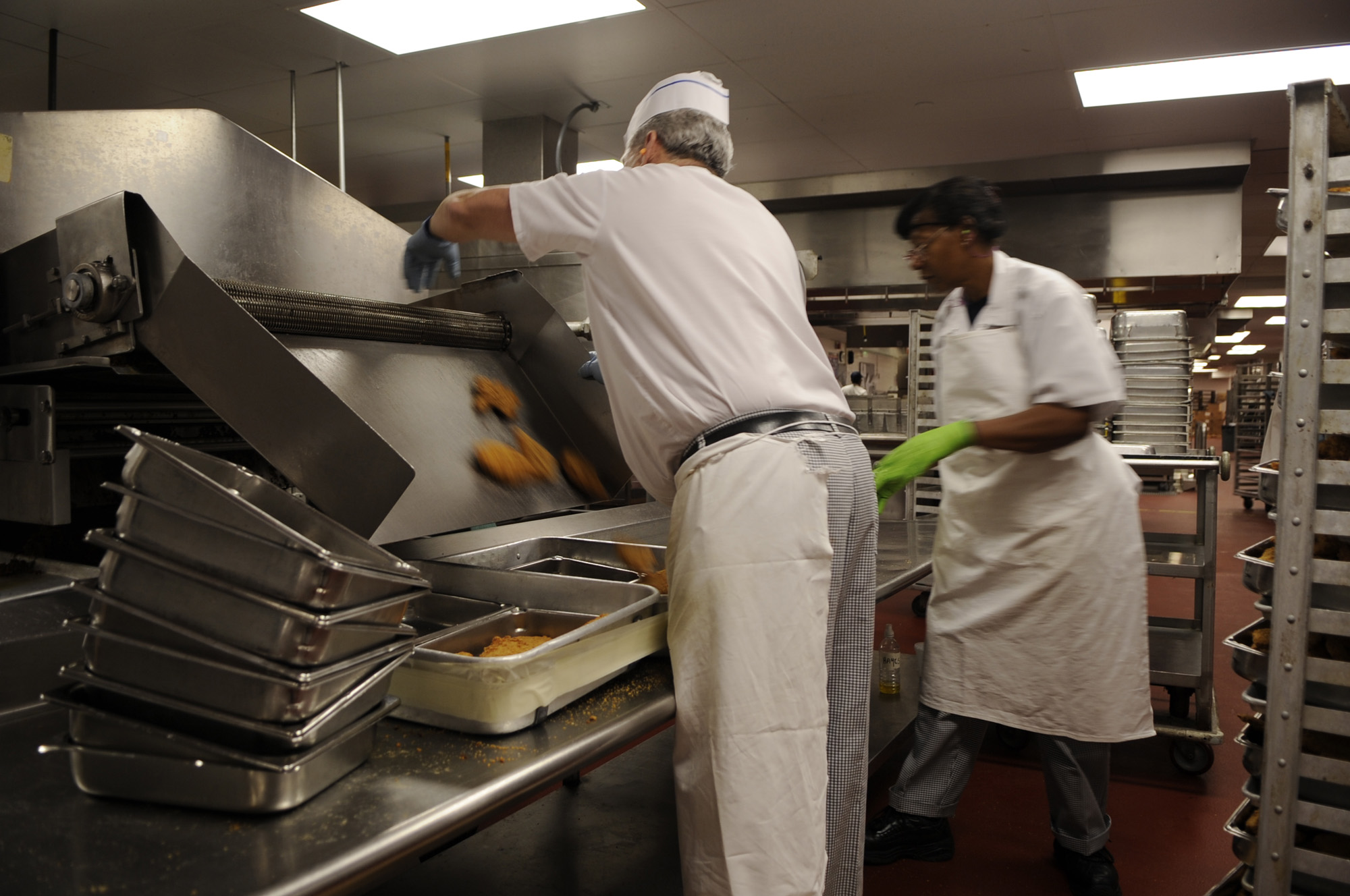 Dining facility feeds leaders of tomorrow > U.S. Air Force > Article