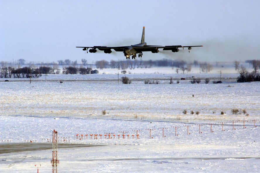 MINOT AIR FORCE BASE, N.D. -- Members of the Minot Air Force Base, Bomber Strategic Aircraft Regeneration Team, participate in an aircraft recovery exercise here Jan.  28. The BSART exercise involved taking over 250 personnel and necessary equipment to an alternative location to recover, service, set up and regenerate an aircraft, giving the President follow on deterrence capabilities. (U.S. Air Force photo by Airman 1st Class Jesse Lopez)
