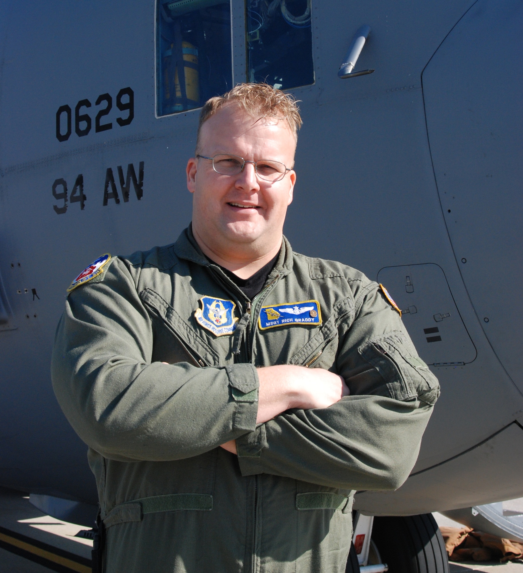 Master Sgt. Richard Graddy, 700th Airlift Squadron, is selected as the 94th Airlift Wing's Senior Non-Commissioned Officer of the 4th quarter. 