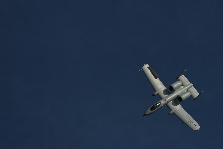 MOODY AIR FORCE BASE, Ga. -- Capt. Johnnie Green, A-10 East Coast Demo Team pilot, performs acrobatic maneuvers in and A-10 Thunderbolt II aircraft during a certification flight here Jan. 29. The team is standing up for the first time since its move from Pope AFB, N.C. (U.S. Air Force photo by Senior Airman Gina Chiaverotti)
