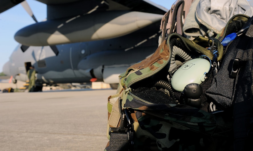 MOODY AIR FORCE BASE, Ga. -- Moody’s Combat Kings deployed to Australia for their first time to participate in one of the largest multinational exercises in the world. Talisman Saber is a joint exercise between the Australian and United States air, land and maritime forces. It is designed to enhance operational and tactical capabilities for Combined Task Force operations. (U.S. photo by Airman 1st Class Joshua Green)
